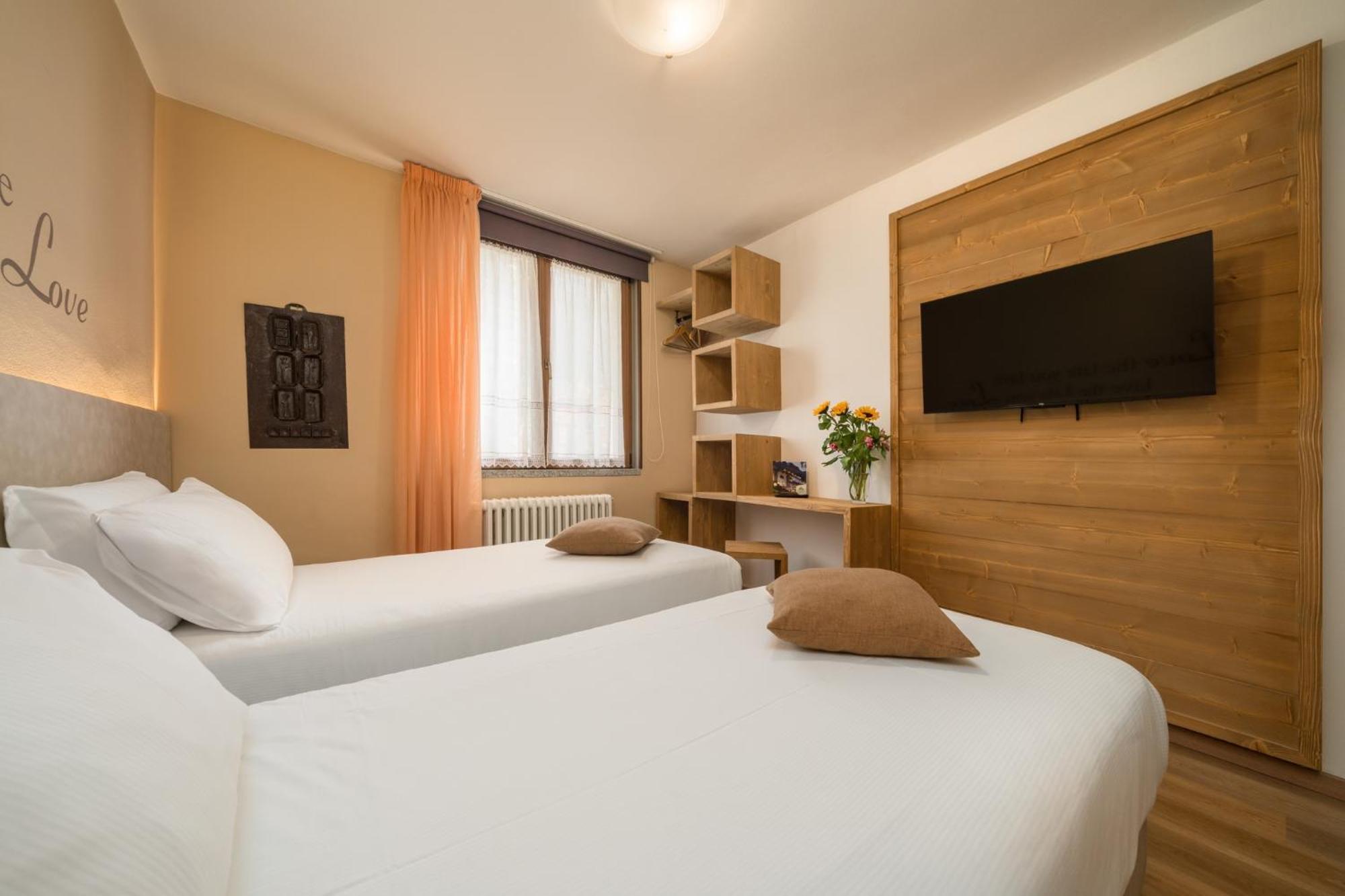 Hotel Oasi Verde Bienno Eksteriør bilde