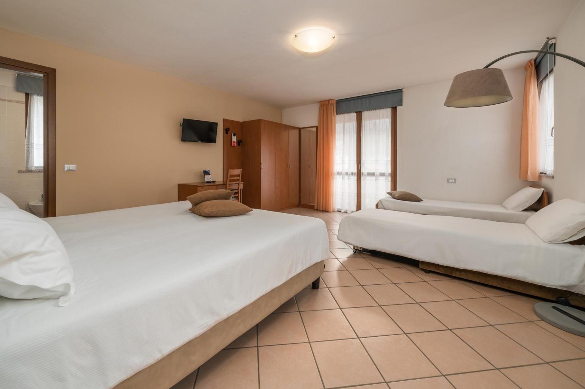 Hotel Oasi Verde Bienno Eksteriør bilde